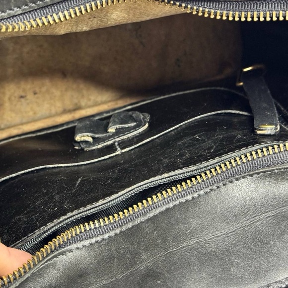 Vintage BRAHMIN Black Croc Leather Sathel Crossbody Hand Bag - Picture 13 of 14